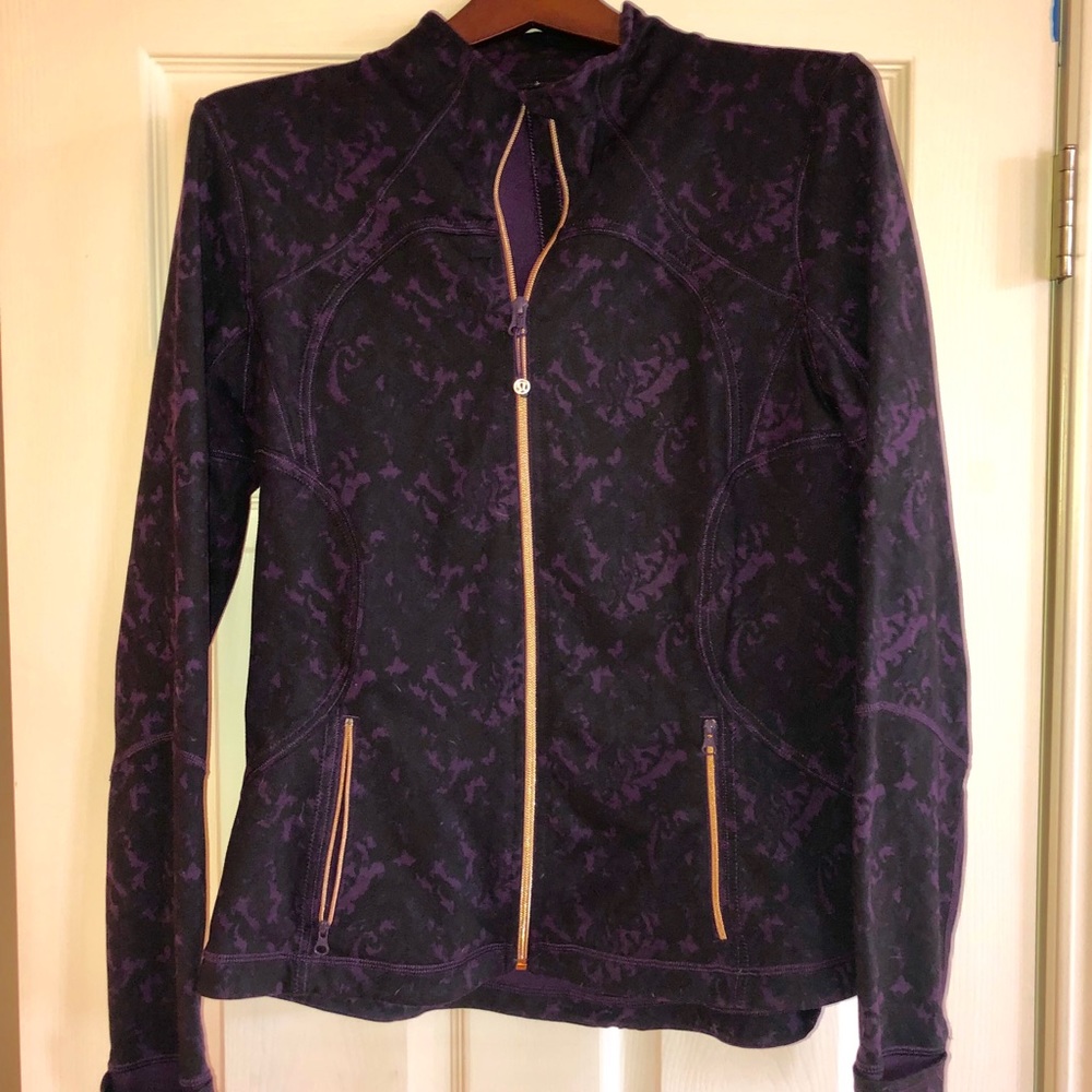 Lululemon jacket size 12